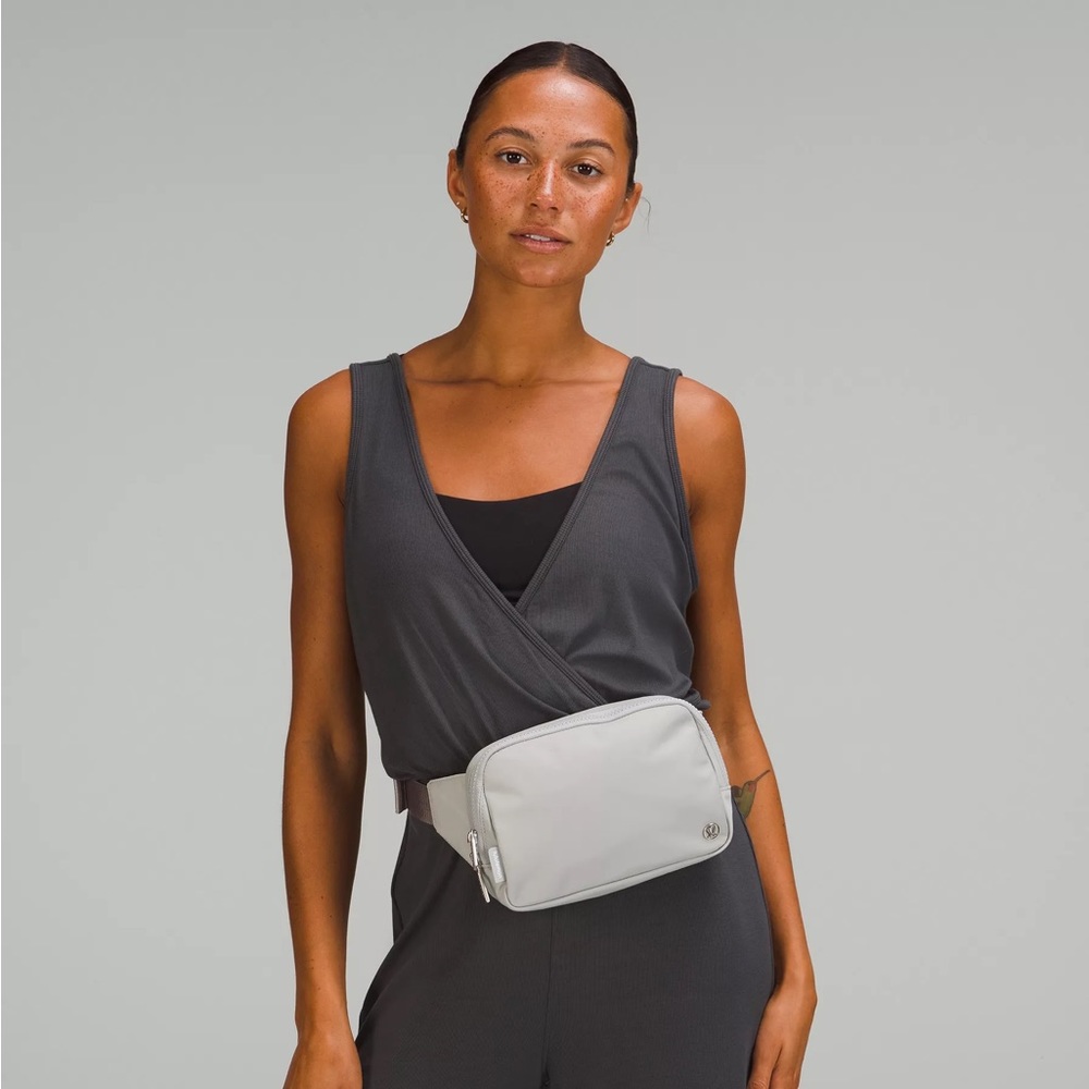 Lululemon large silver everywhere belt bag. NWT